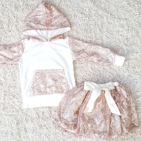 G&G Other - G&G 2 Piece Ivory and Gold Sequin Hoodie Set 12-24